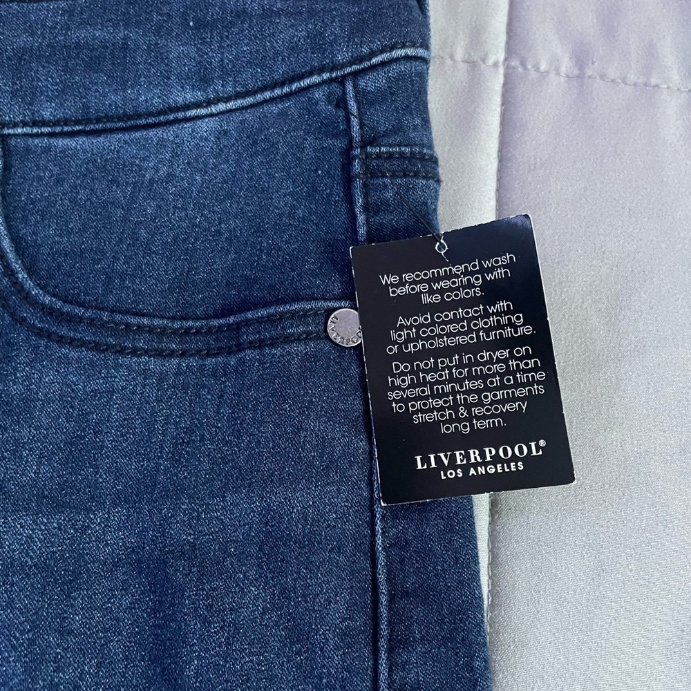 Liverpool Los Angeles Denim Pencil Skirt | Frayed Hem Skirt | NWT - Picture 11 of 13